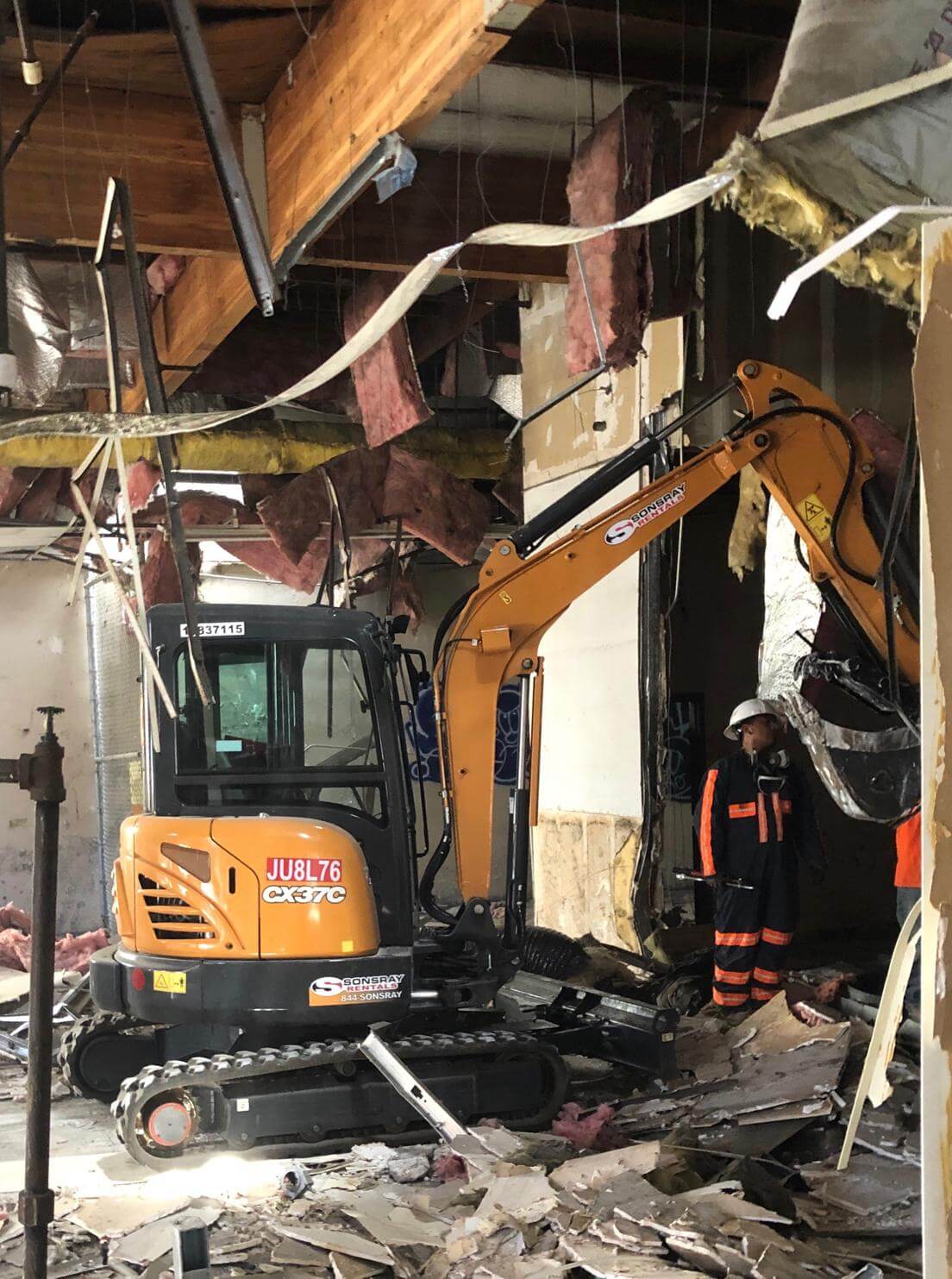 excavators for rent